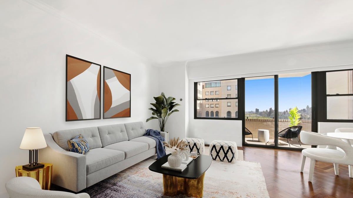 Photo for Tower 58 - 58 West 58th Street Condominium in Midtown, Manhattan