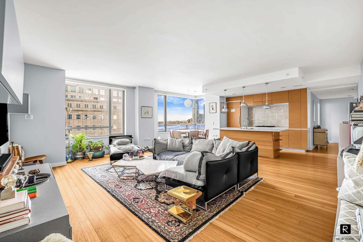 Photo for Riverhouse, One Rockefeller Park - 2 River Terrace Condominium in Battery Park City, Manhattan