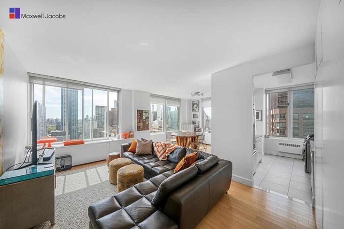 Photo for Trump Place - 200 Riverside Boulevard Condominium in Lincoln Square, Manhattan