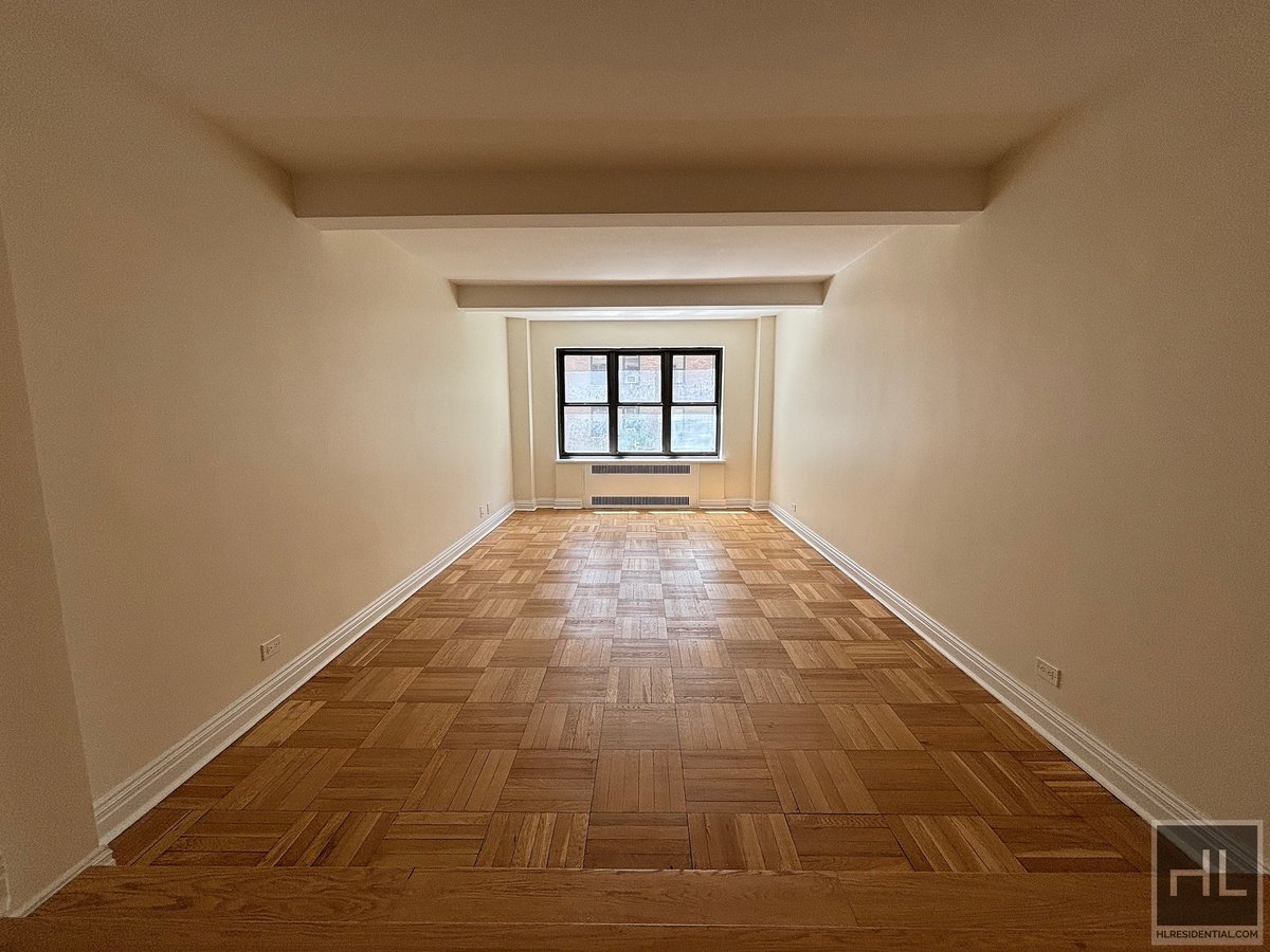 Photo for 141 East 56 Street - 141 East 56th Street Rental Building in Sutton Place, Manhattan