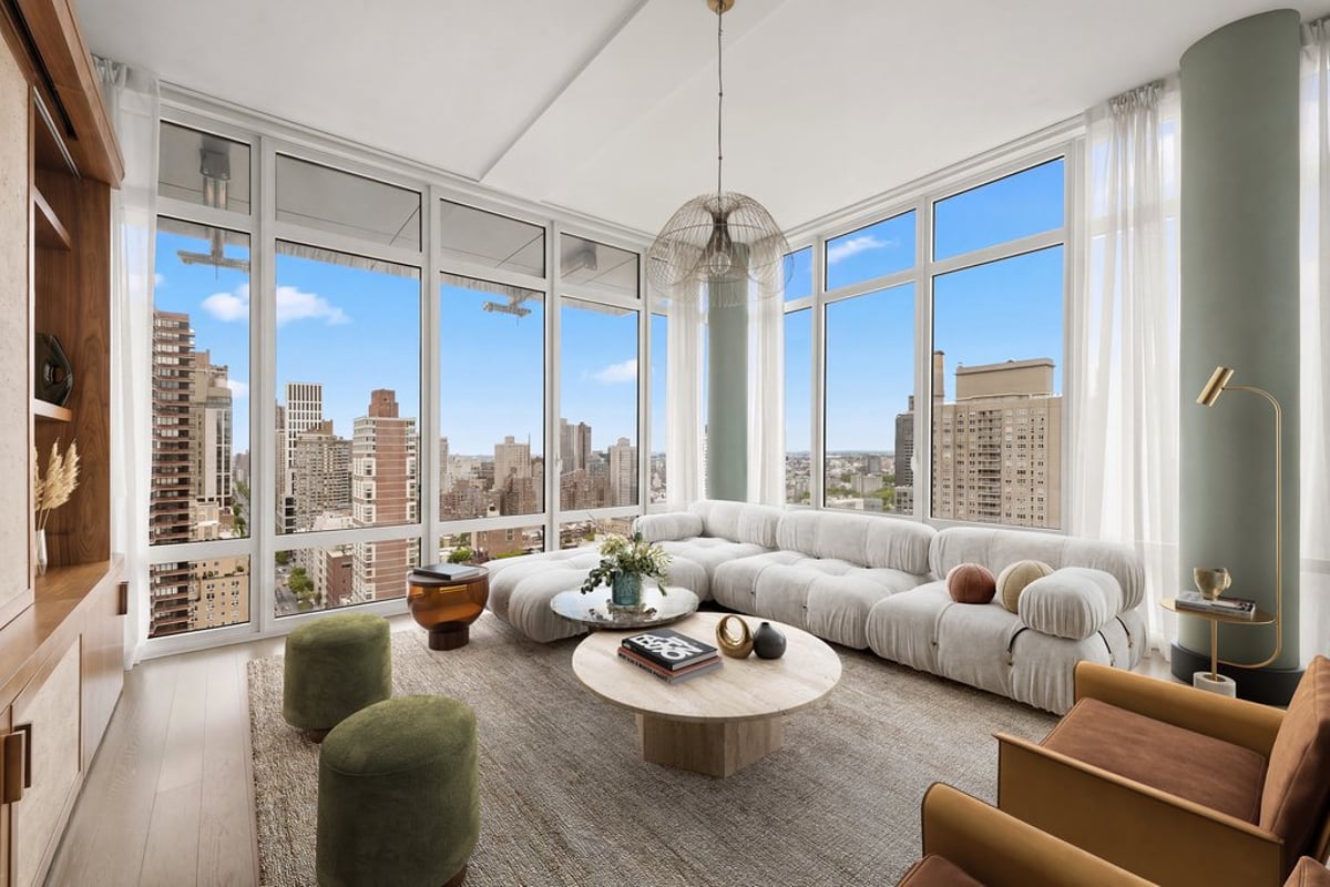 Photo for The Charles - 1355 1St Avenue Condominium in Lenox Hill, Manhattan