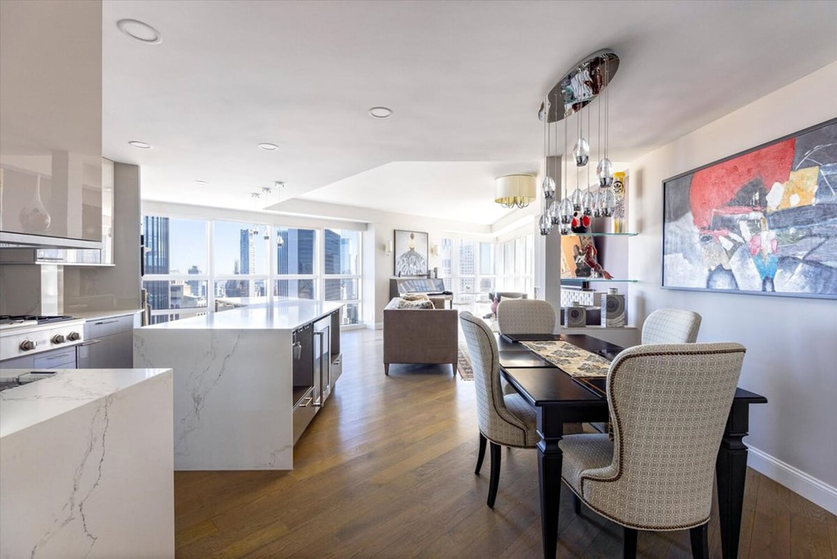 Photo for Metropolitan Tower - 146 West 57th Street Condominium in Midtown, Manhattan