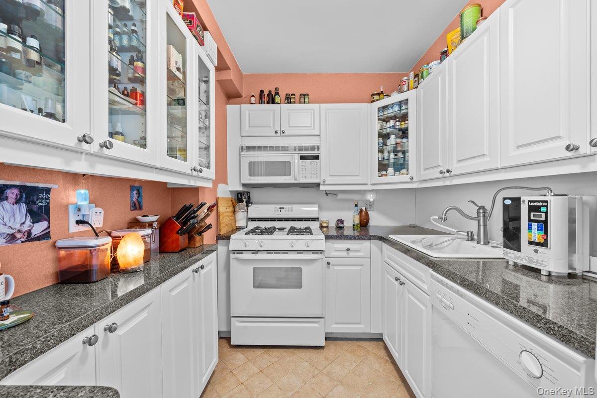 Photo for 2575 Palisade Avenue - 2575 Palisade Avenue Cooperative in West Bronx, Bronx
