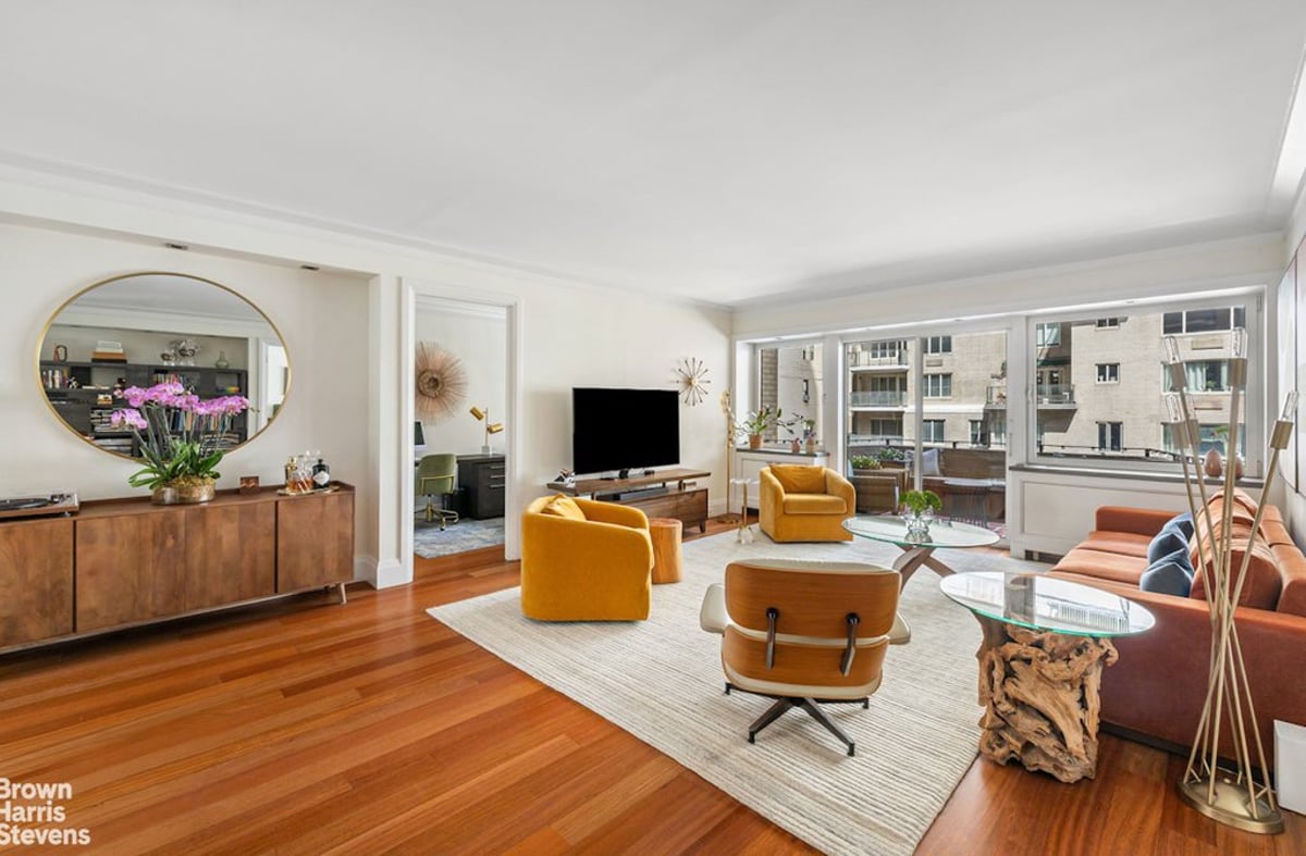 Photo for Tower 58 - 58 West 58th Street Condominium in Midtown, Manhattan