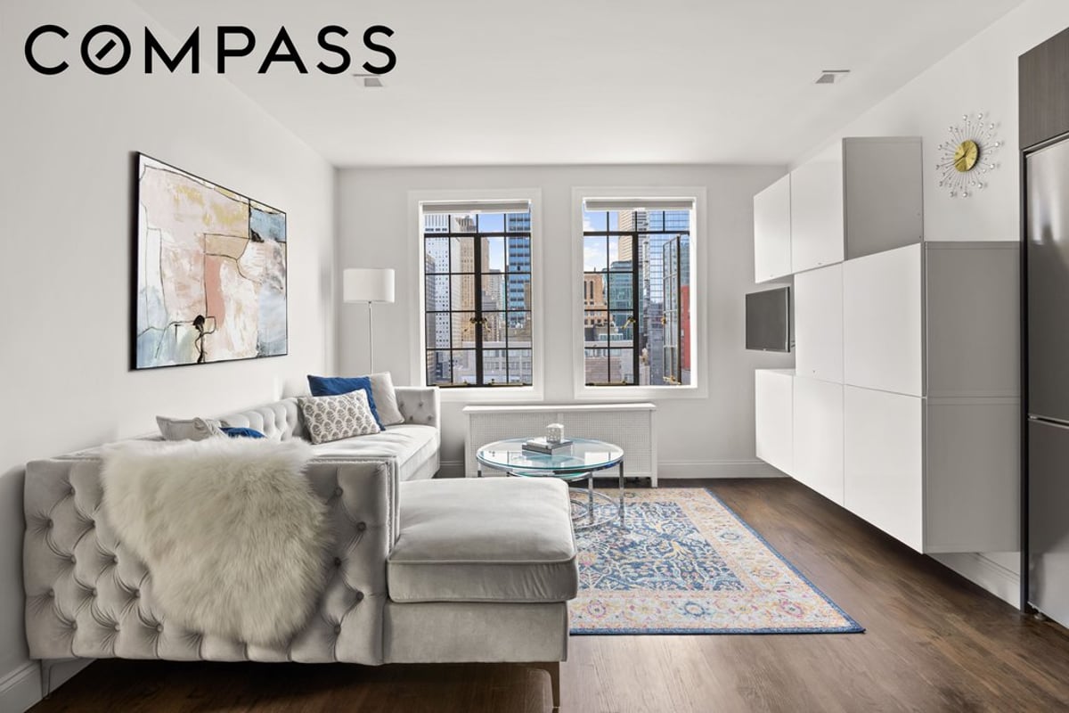 Photo for Prospect Tower - 45 Tudor City Place Cooperative in Turtle Bay, Manhattan