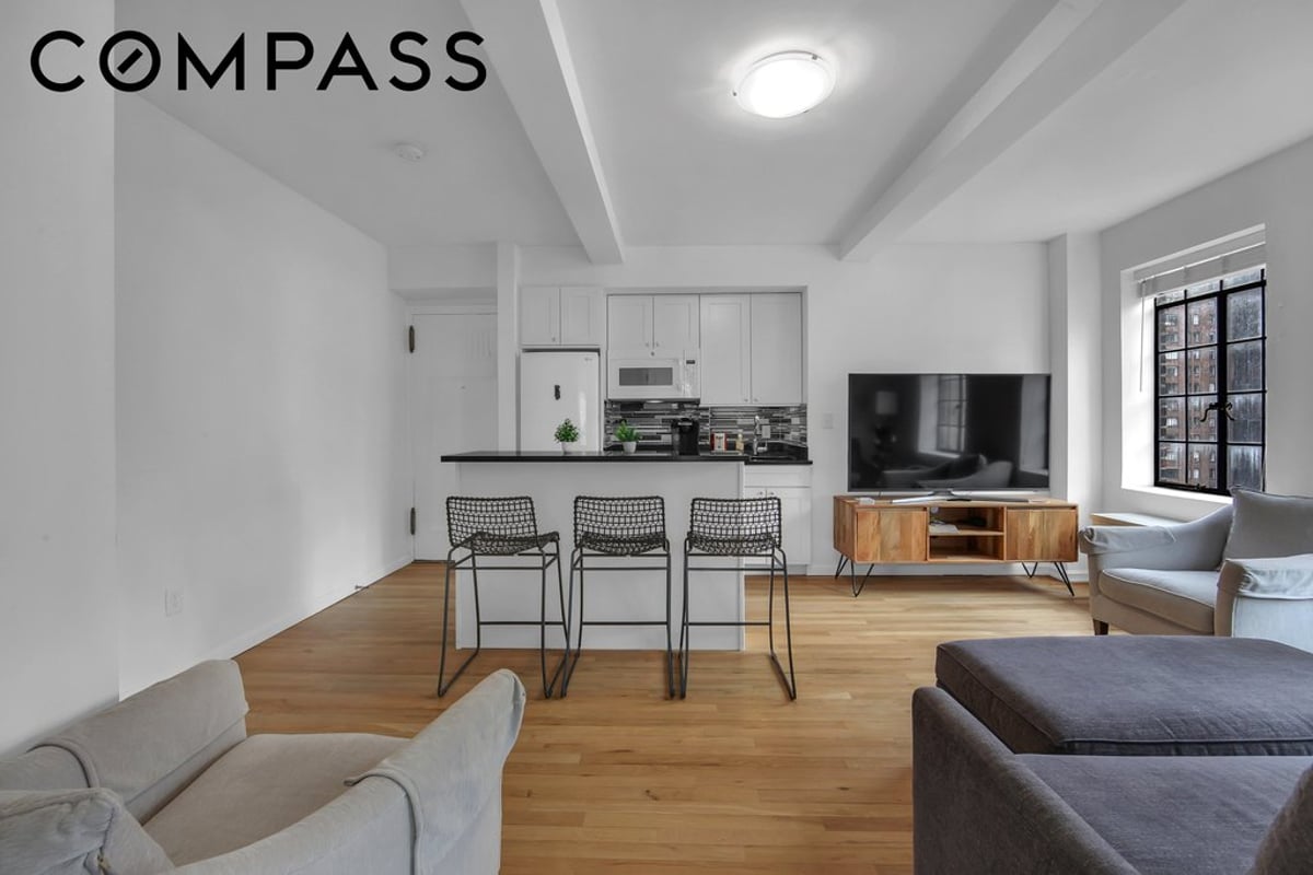 Photo for Prospect Tower - 45 Tudor City Place Cooperative in Turtle Bay, Manhattan