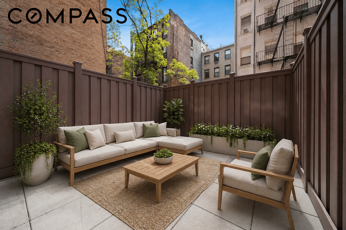 Photo for Victoria House - 200 East 27th Street Cooperative in Murray Hill, Manhattan
