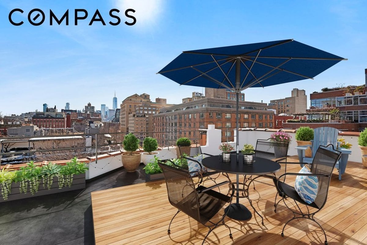 Photo for 92 Horatio Street - 92 Horatio Street Cooperative in Meatpacking, Manhattan