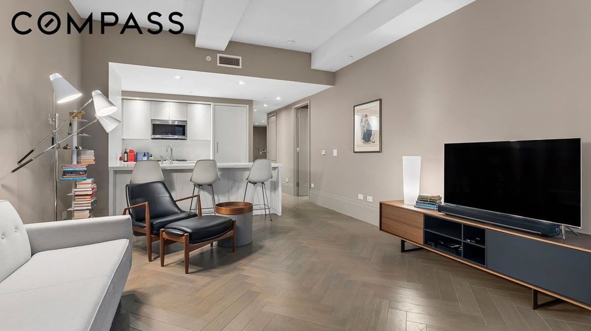 Photo for 101 Wall Street - 101 Wall Street Condominium in Financial District, Manhattan