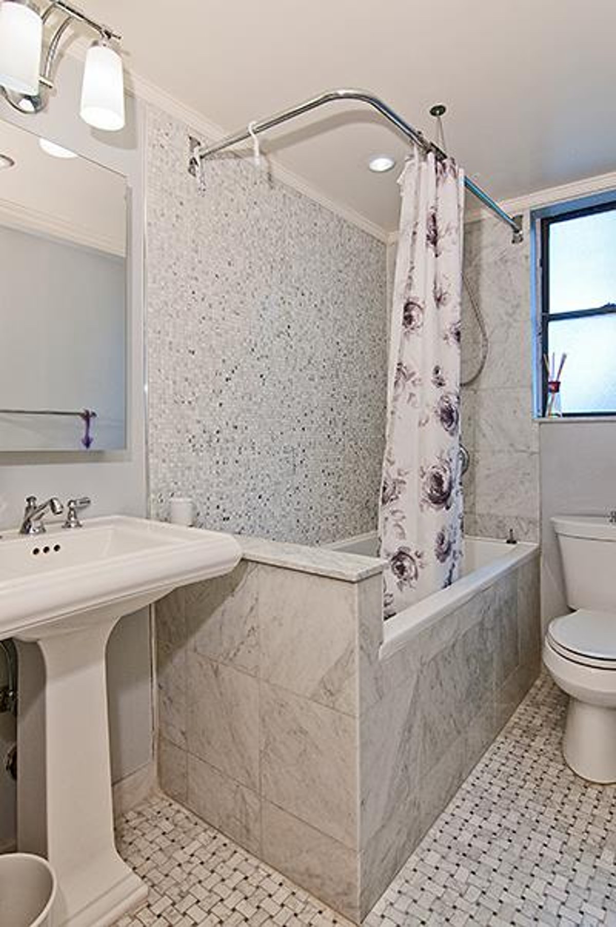 Photo for 865 UN Plaza - 865 United Nations Plaza Condominium in Midtown East, Manhattan