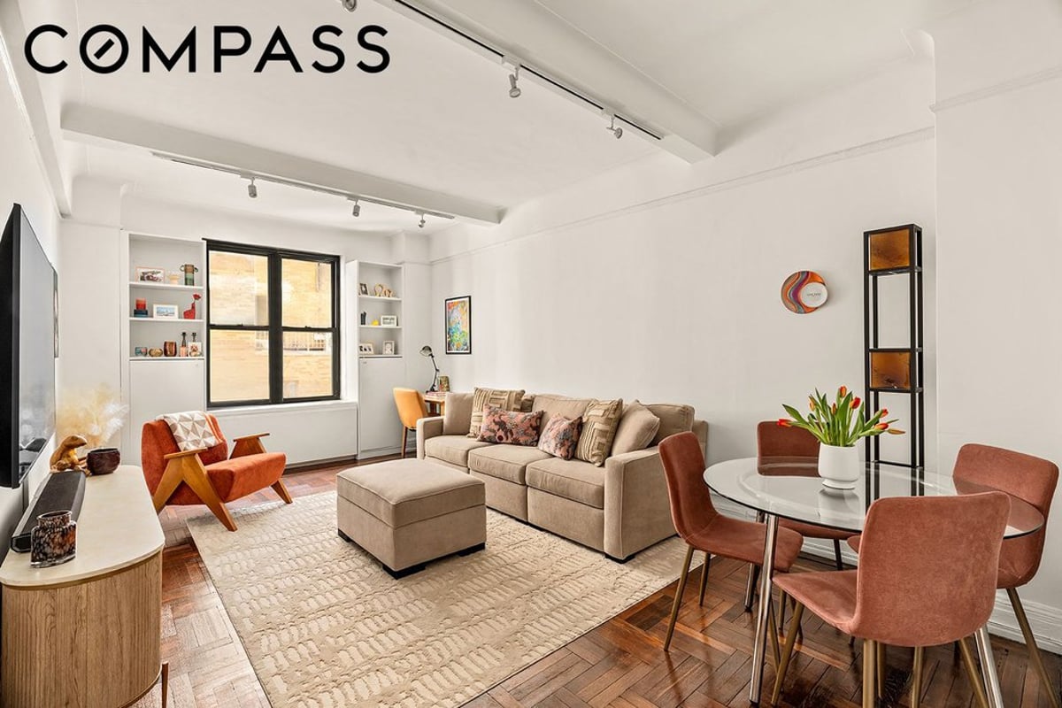 Photo for The Oliver Cromwell - 12 West 72nd Street Cooperative in Upper West Side, Manhattan
