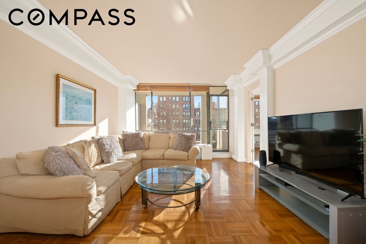 Photo for The Premier - 333 East 69th Street Cooperative in Upper East Side, Manhattan