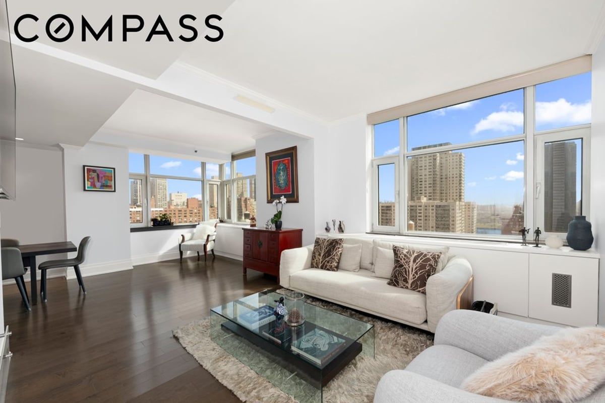 Photo for The Impala - 404 East 76th Street Condominium in Upper East Side, Manhattan