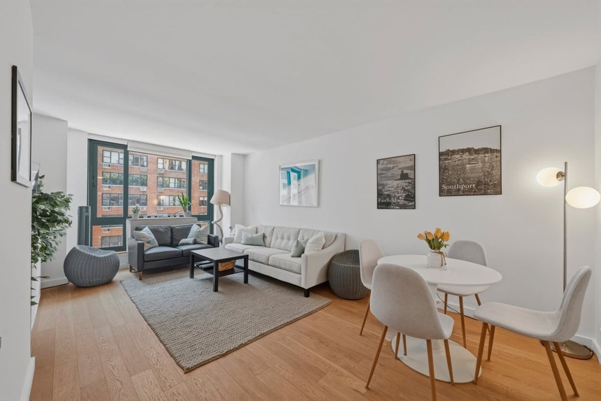 Photo for Zeckendorf Towers - 1 Irving Place Condominium in Union Square, Manhattan