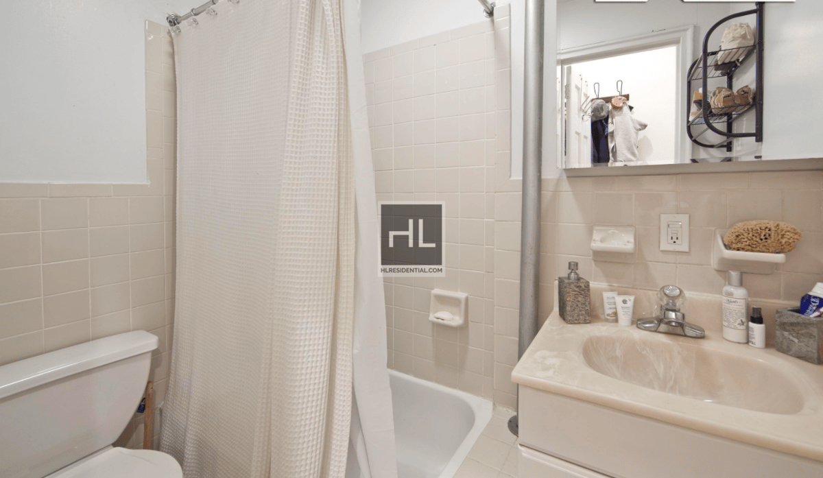 Photo for 185 East 3rd Street - 185 East 3rd Street Rental Building in East Village, Manhattan