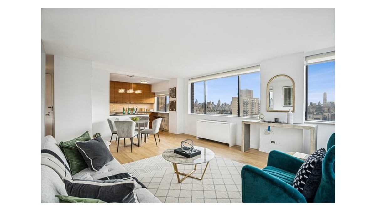 Photo for 45 West 67th Street - 45 West 67th Street Condominium in Upper West Side, Manhattan