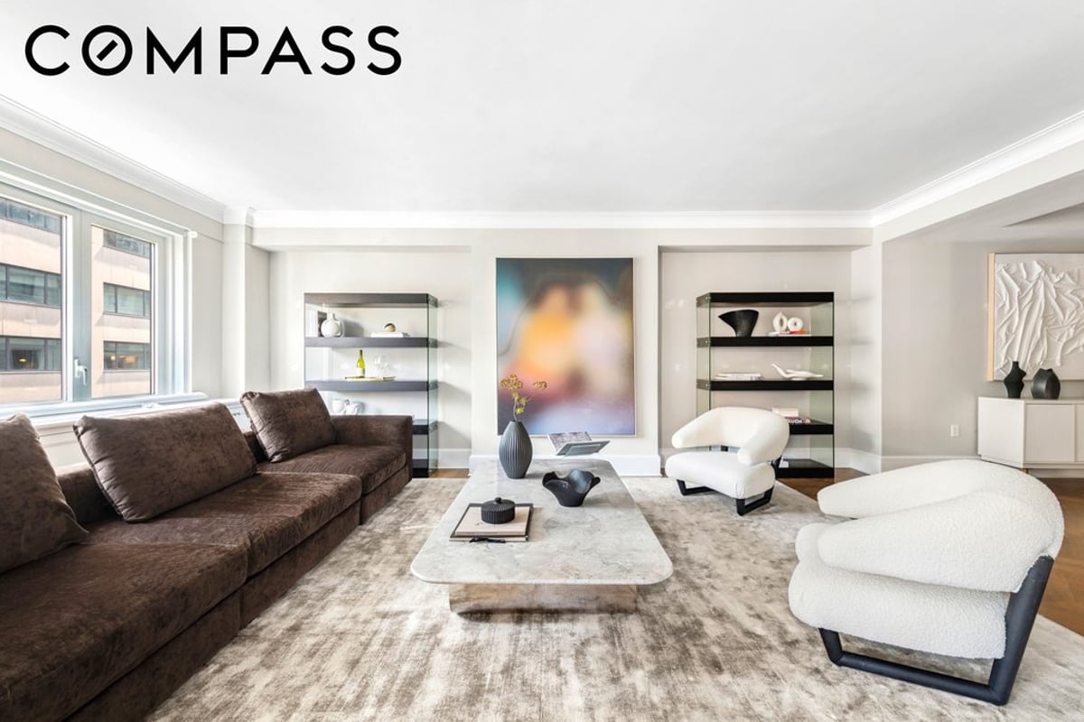 Photo for 530 Park Avenue - 530 Park Avenue Condominium in Upper East Side, Manhattan
