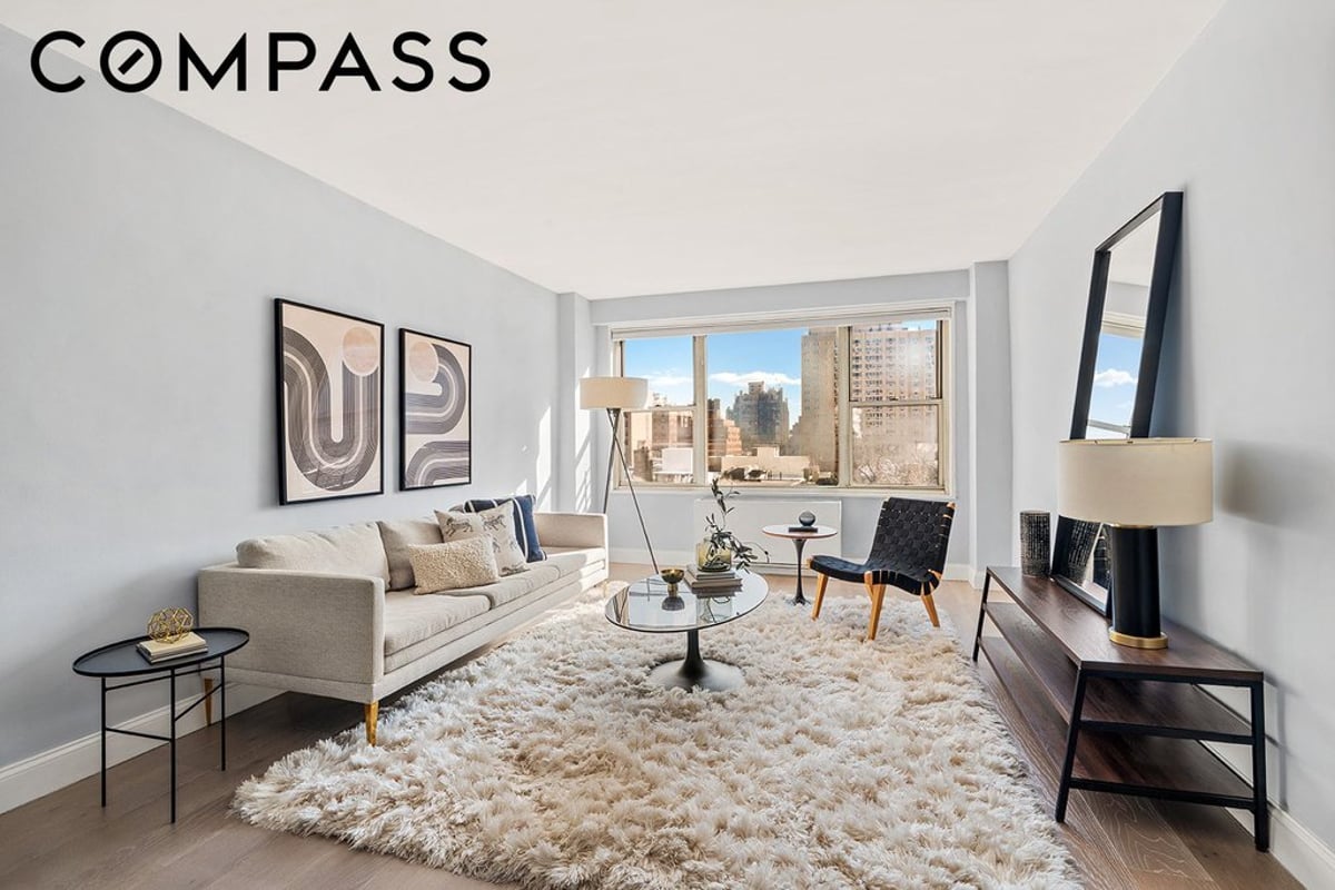 Photo for 400 East 85th Street - 400 East 85th Street Cooperative in Upper East Side, Manhattan