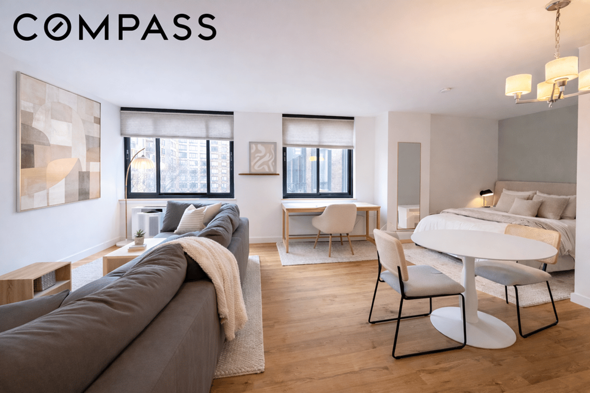 Photo for Hudson View West - 300 Albany Street Condominium in Battery Park City, Manhattan