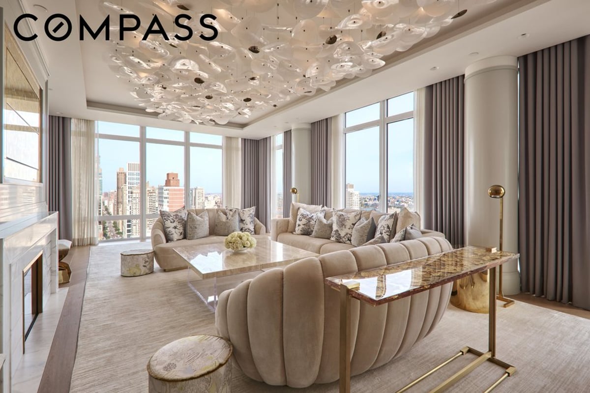 Photo for The Charles - 1355 1St Avenue Condominium in Lenox Hill, Manhattan
