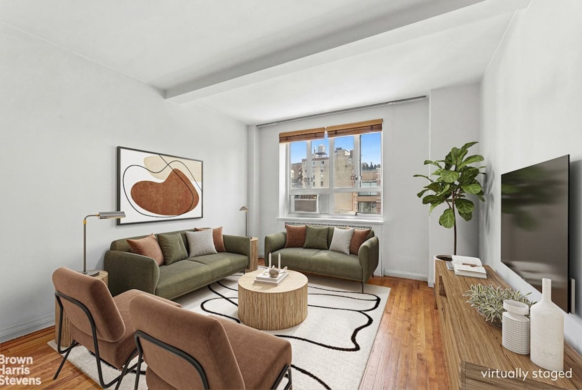 Photo for Kensington House - 200 West 20th Street Condominium in Chelsea, Manhattan