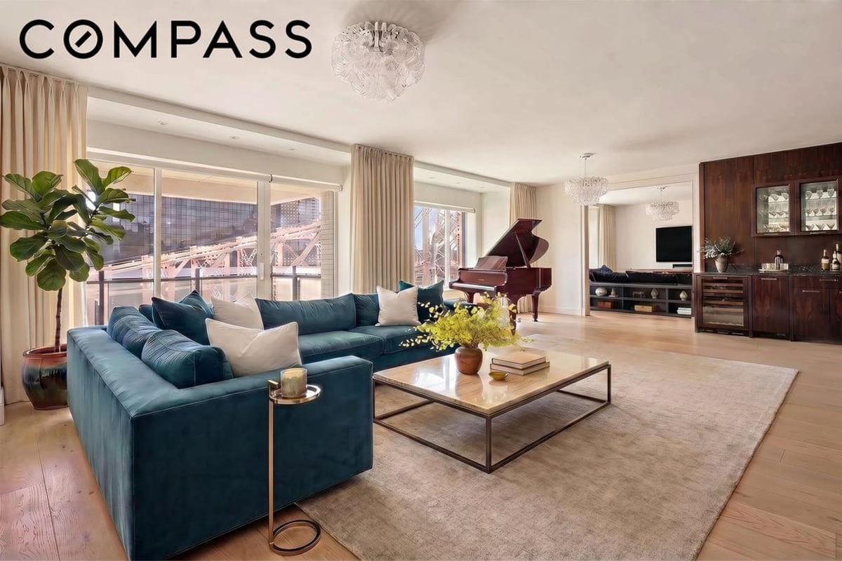 Photo for The Sovereign - 425 East 58th Street Cooperative in Sutton Place, Manhattan