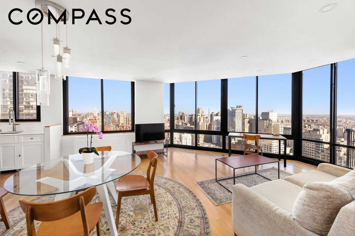 Photo for The Rio - 304 East 65th Street Condominium in Upper East Side, Manhattan