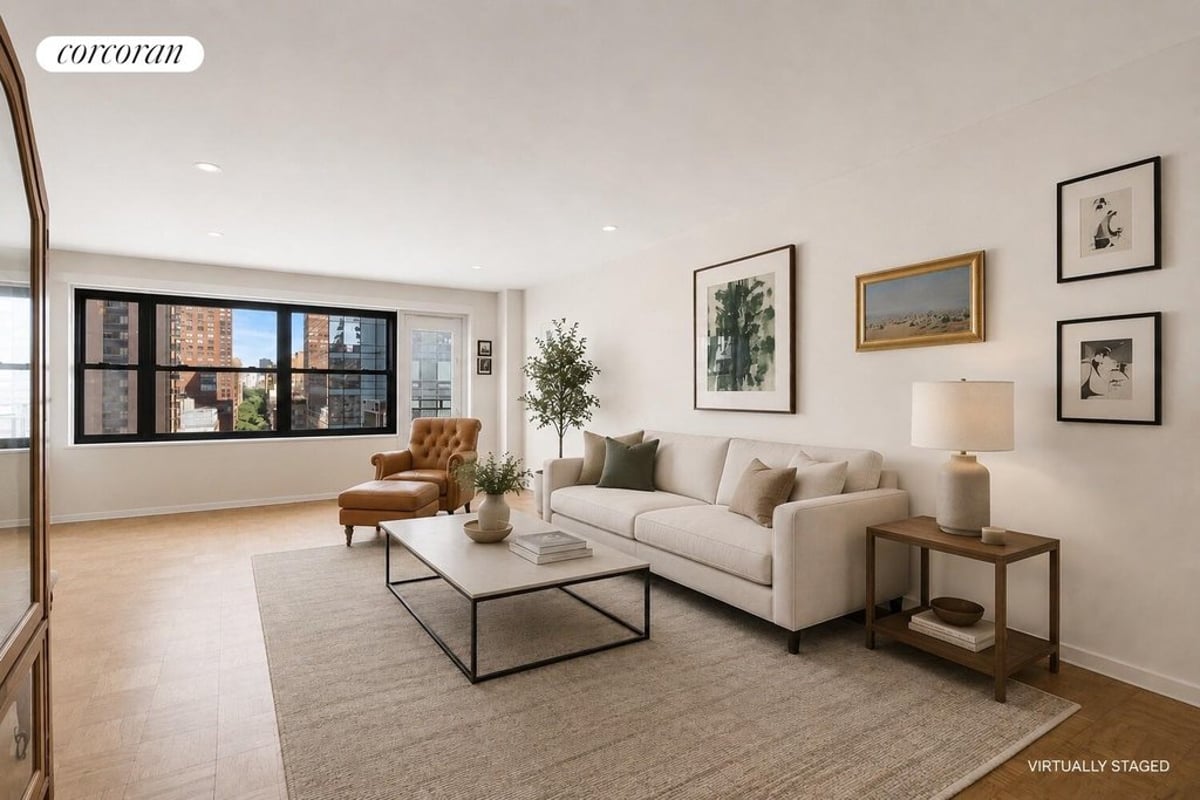 Photo for Lincoln Towers - 160 West End Avenue Condominium in Upper West Side, Manhattan