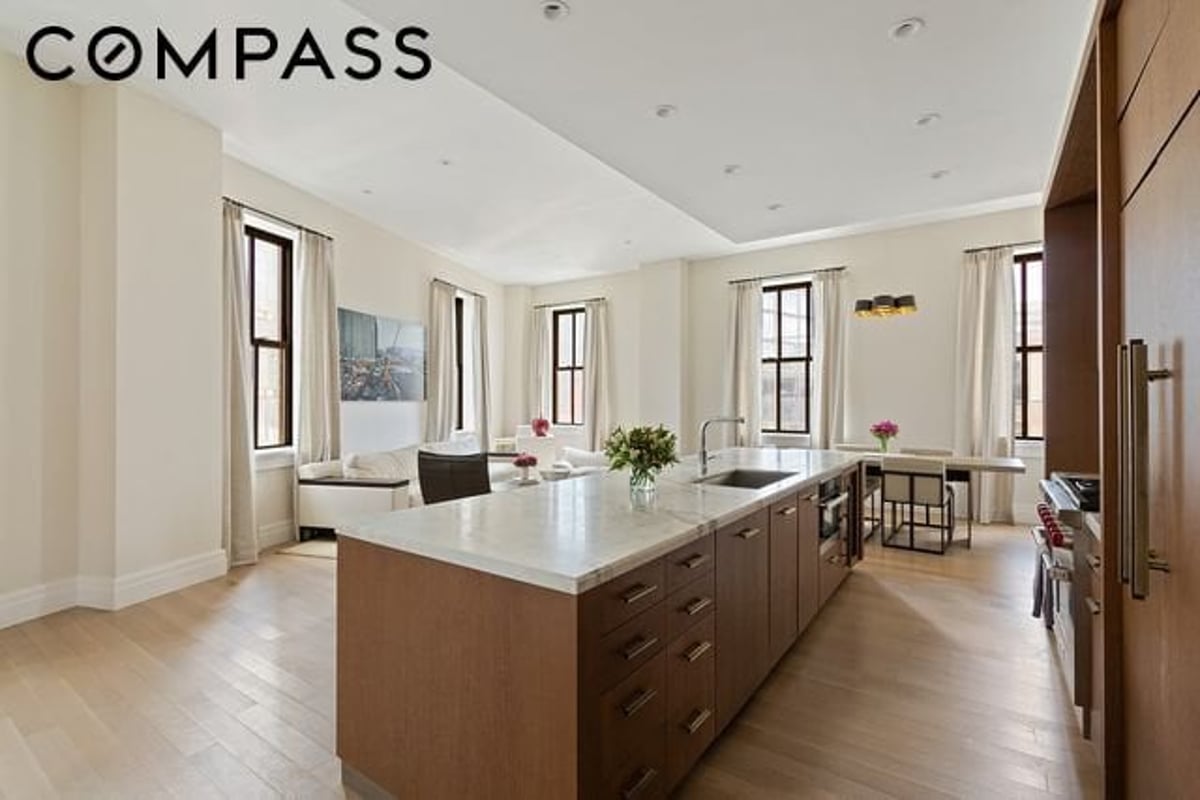 Photo for 100 Barclay - 100 Barclay Street Condominium in Tribeca, Manhattan