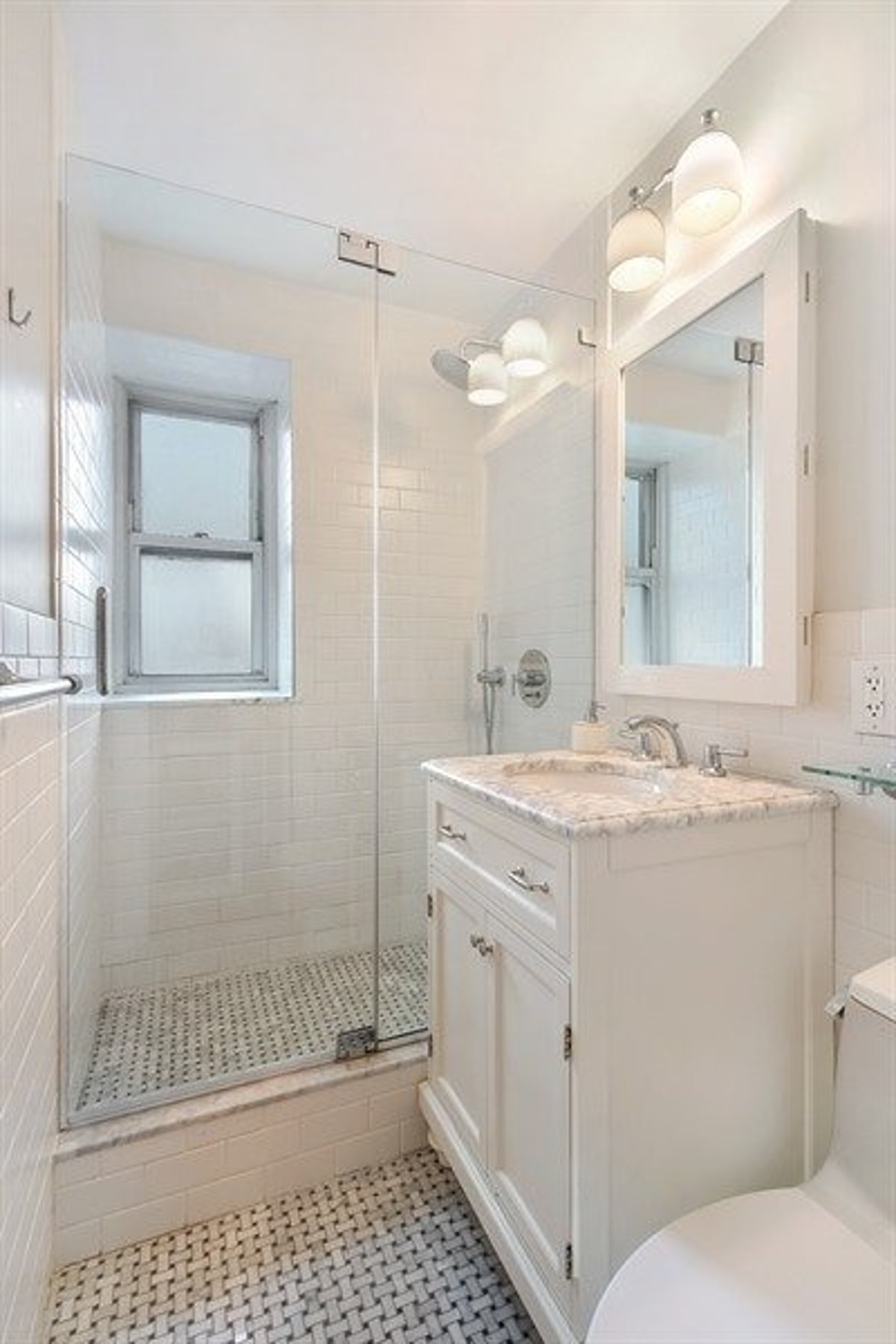 Photo for Riverview East - 251 East 32nd Street Cooperative in Murray Hill, Manhattan