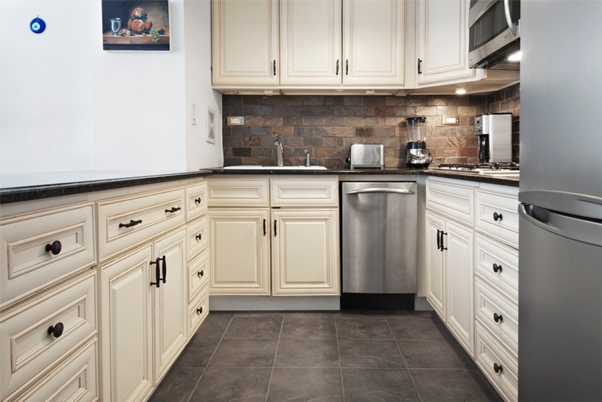 Photo for 229 East 28th Street - 229 East 28th Street Cooperative in Murray Hill, Manhattan