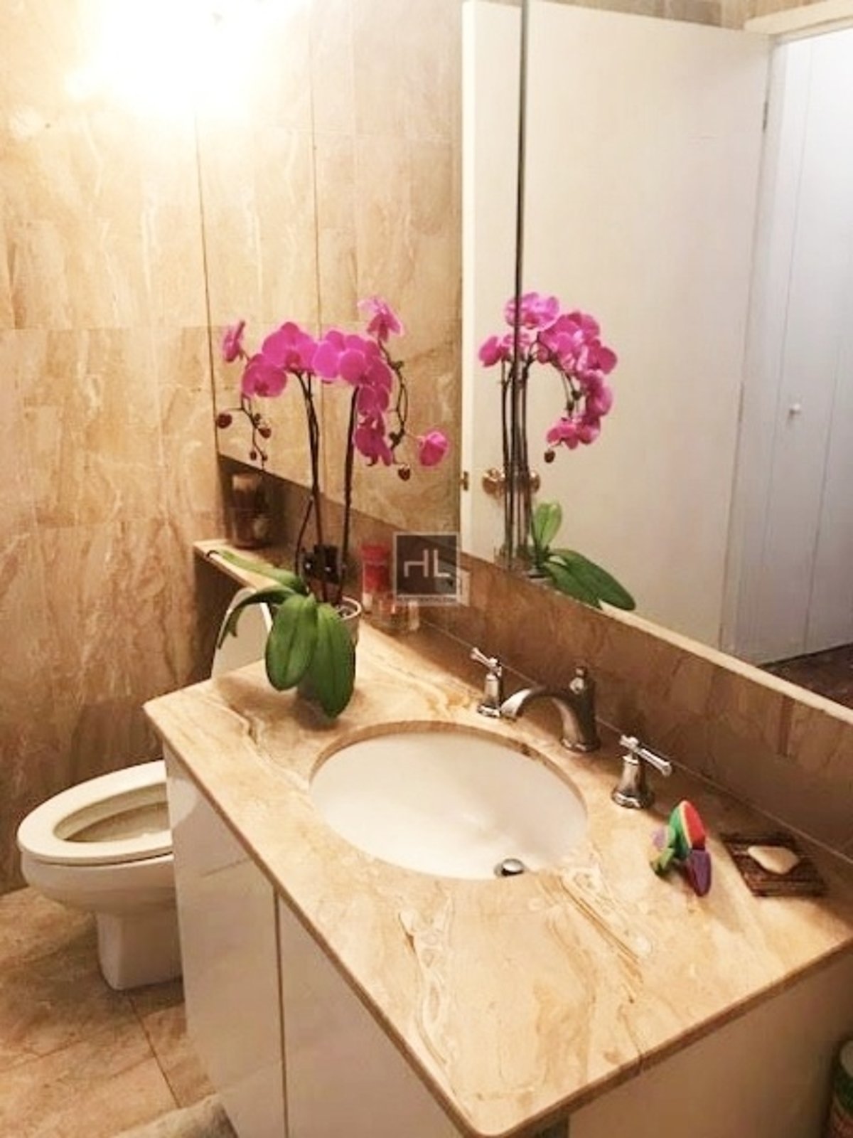 Photo for The Oxford - 422 East 72nd Street Condominium in Upper East Side, Manhattan