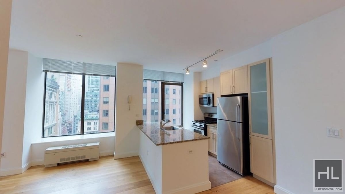 Photo for 10 HANOVER SQUARE - 10 Hanover Square Rental Building in Financial District, Manhattan