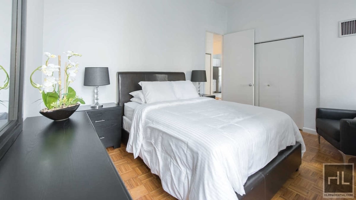 Broadway Rental NYC Real Estate Brokerage