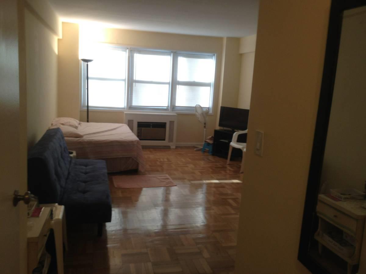 Photo for The Sands - 321 East 45th Street Cooperative in Turtle Bay, Manhattan