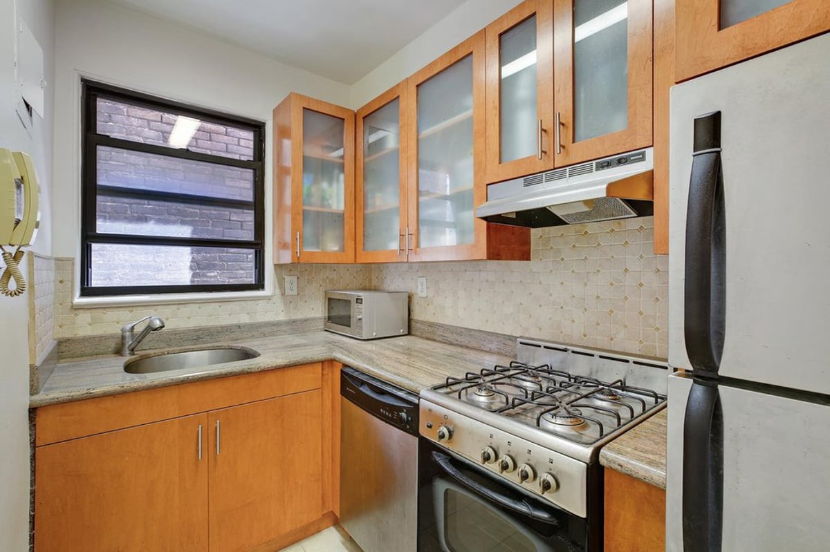 Photo for 240 East 46th Street - 240 East 46th Street Condominium in Midtown East, Manhattan