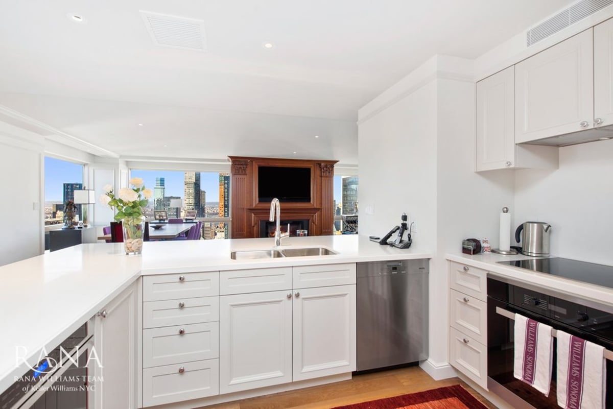 Photo for Trump Tower - 721 Fifth Avenue Condominium in Midtown, Manhattan