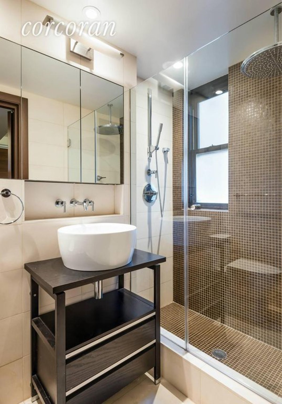 Photo for The Gramercy Arms - 102 East 22nd Street Cooperative in Gramercy Park, Manhattan