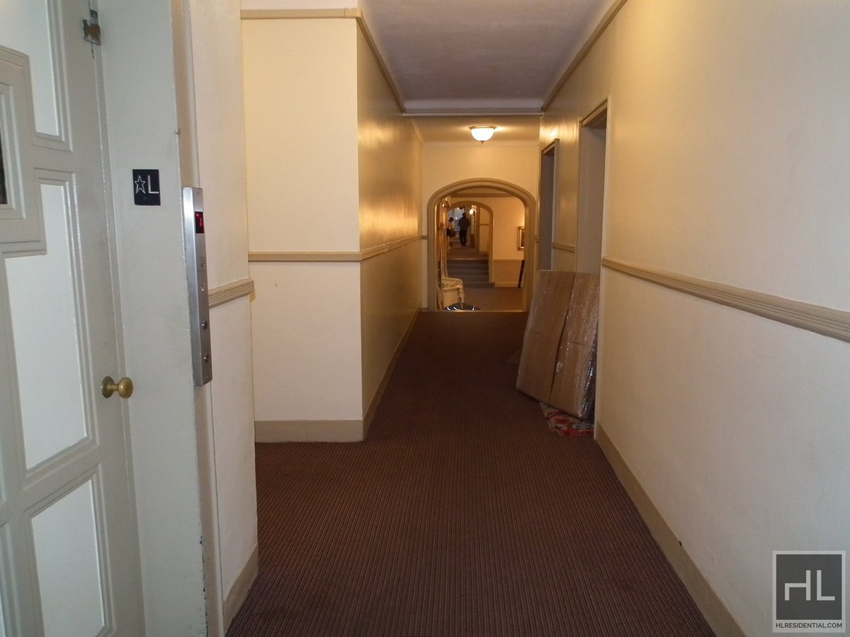 BEAUTIFUL AND VERY LARGE 1 BEDROOM 19 STREET/DITMAS PARK Rental NYC