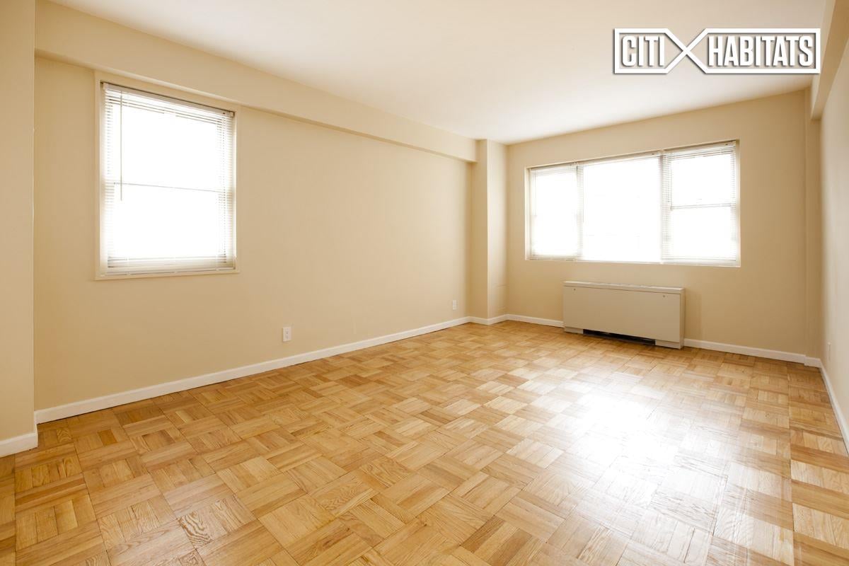 Photo for The Sutton East - 345 East 56th Street Condominium in Midtown East, Manhattan