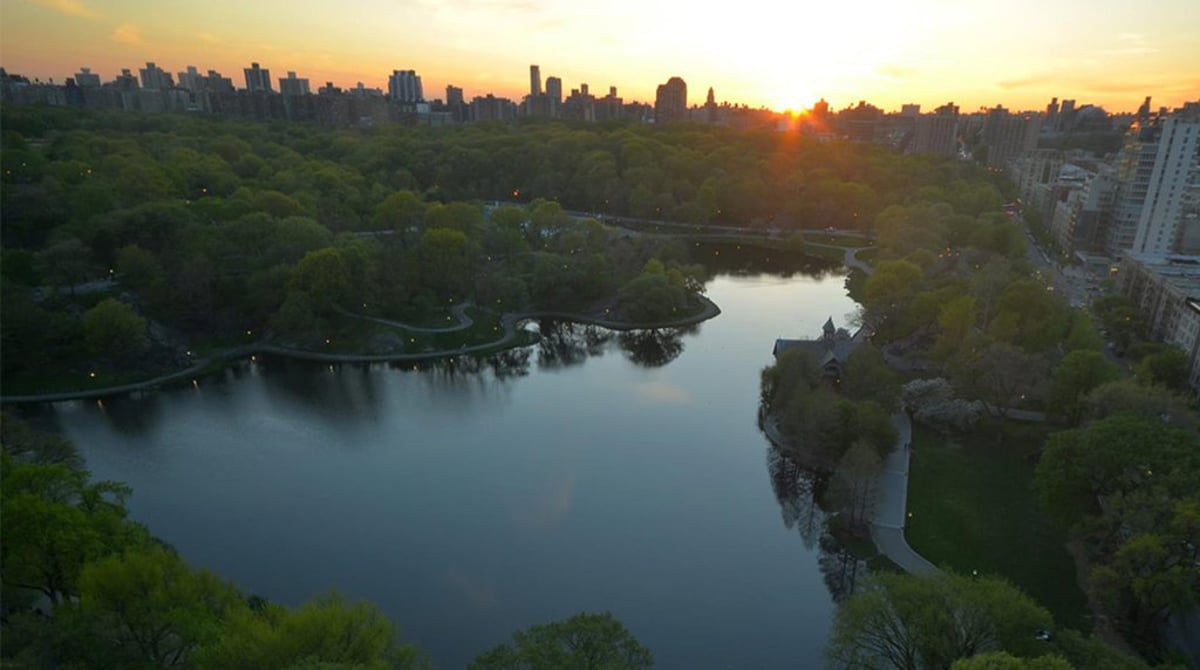 Photo for One Museum Mile - 1280 Fifth Avenue Condominium in Harlem, Manhattan