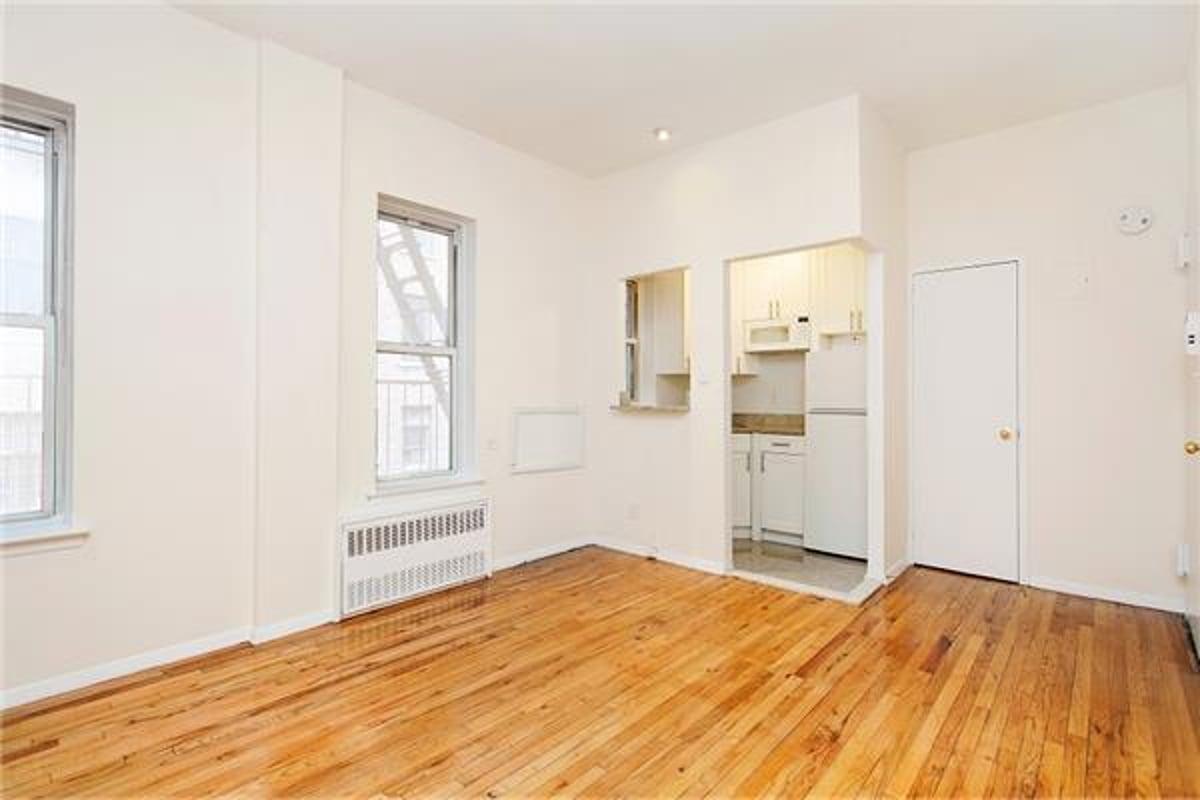 Photo for The Clement Clarke - 140 West 22nd Street Condominium in Chelsea, Manhattan