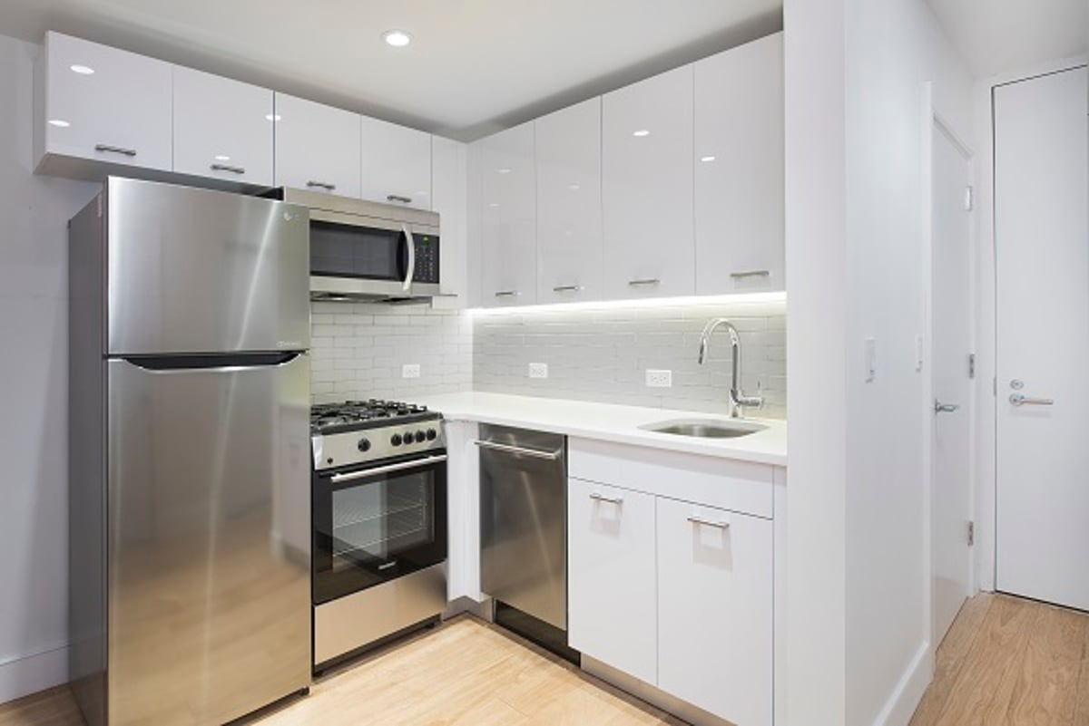 Photo for The Centra - 230 East 44th Street Rental Building in Turtle Bay, Manhattan