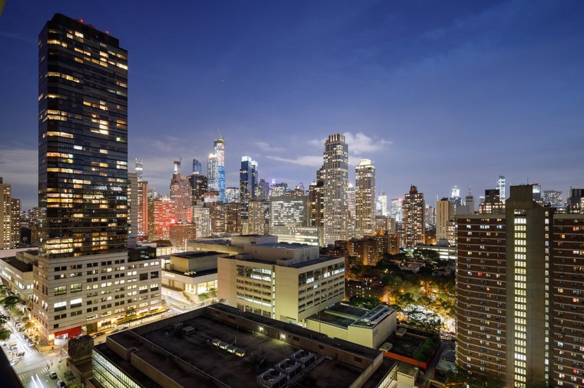 Photo for Lincoln Towers - 140 West End Avenue Condominium in Upper West Side, Manhattan