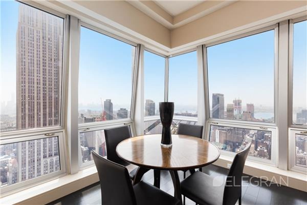 Photo for The Residences at 400 Fifth Avenue - 400 Fifth Avenue Condominium in Murray Hill, Manhattan