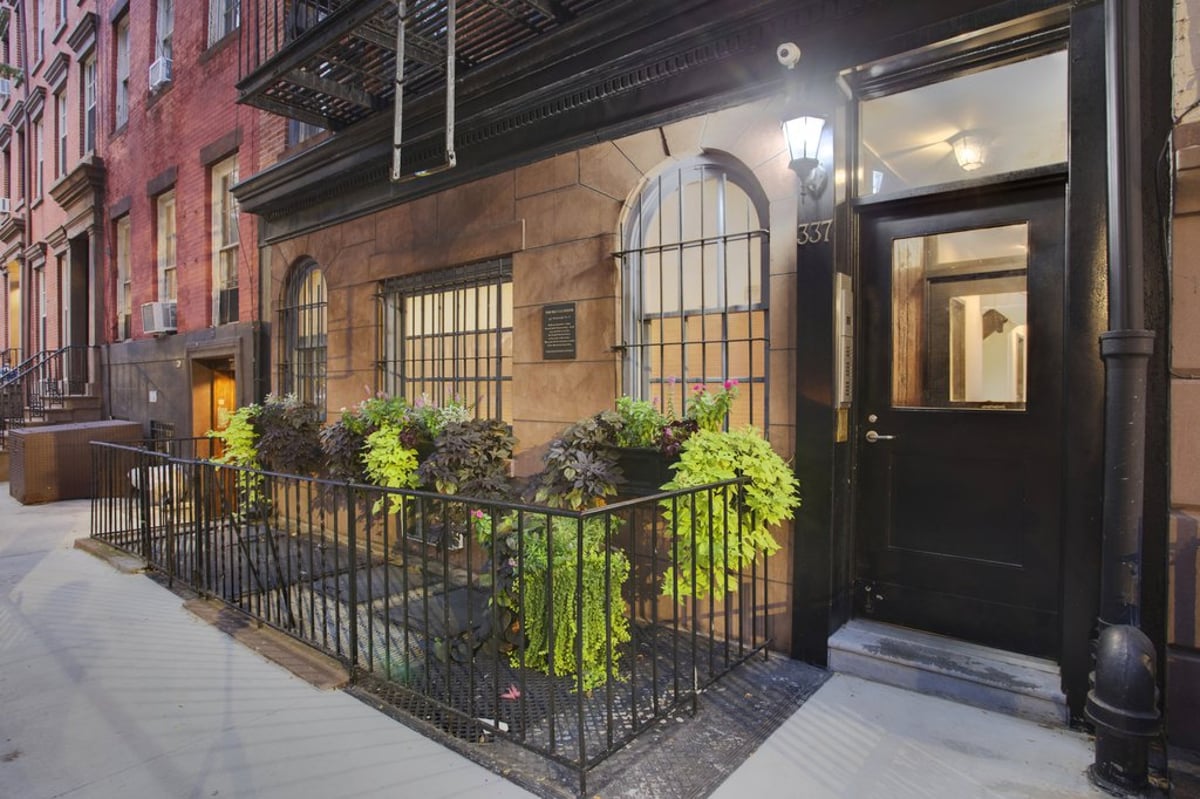 Photo for The Muffin House - 337 West 20th Street Cooperative in Chelsea, Manhattan