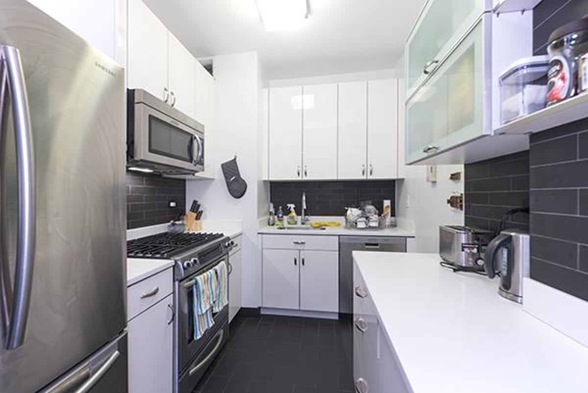 Photo for Georgetown Plaza - 60 East 8th Street Condominium in Noho, Manhattan