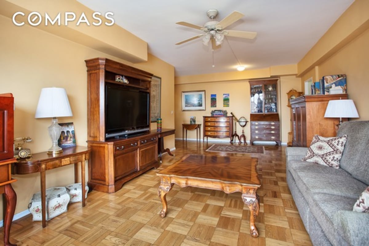 Photo for Quaker Ridge - 201 East 21St Street Cooperative in Gramercy Park, Manhattan