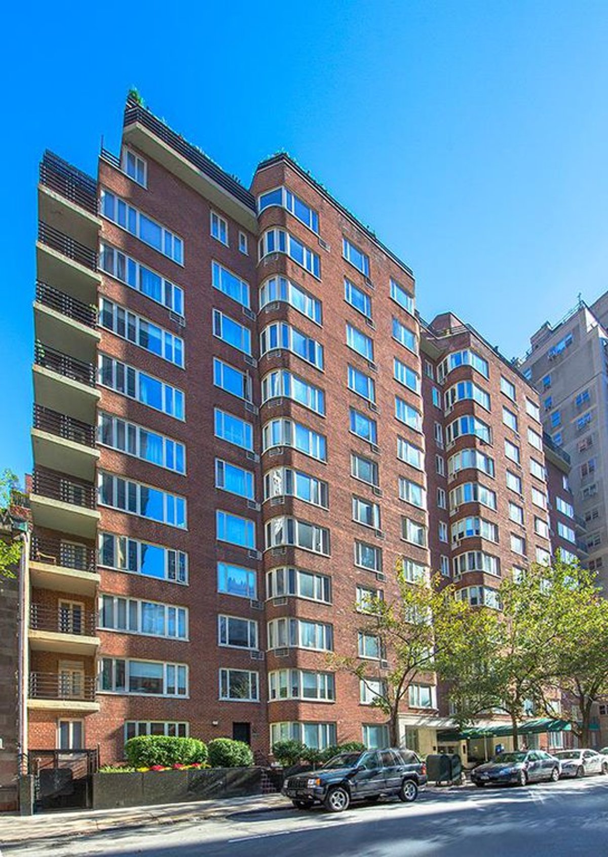 Photo for 35 East 35th Street - 35 East 35th Street Rental Building in Murray Hill, Manhattan