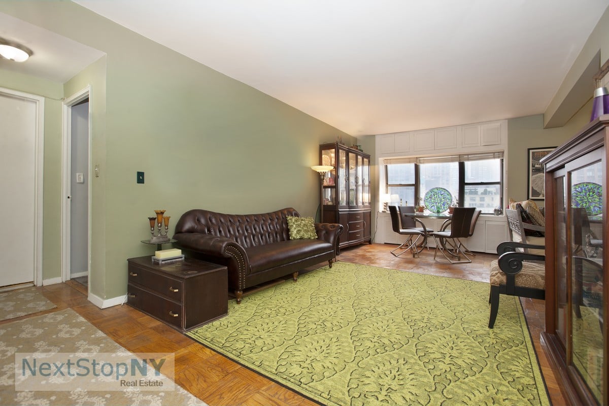 Photo for Sutton55 - 333 East 55th Street Cooperative in Midtown East, Manhattan